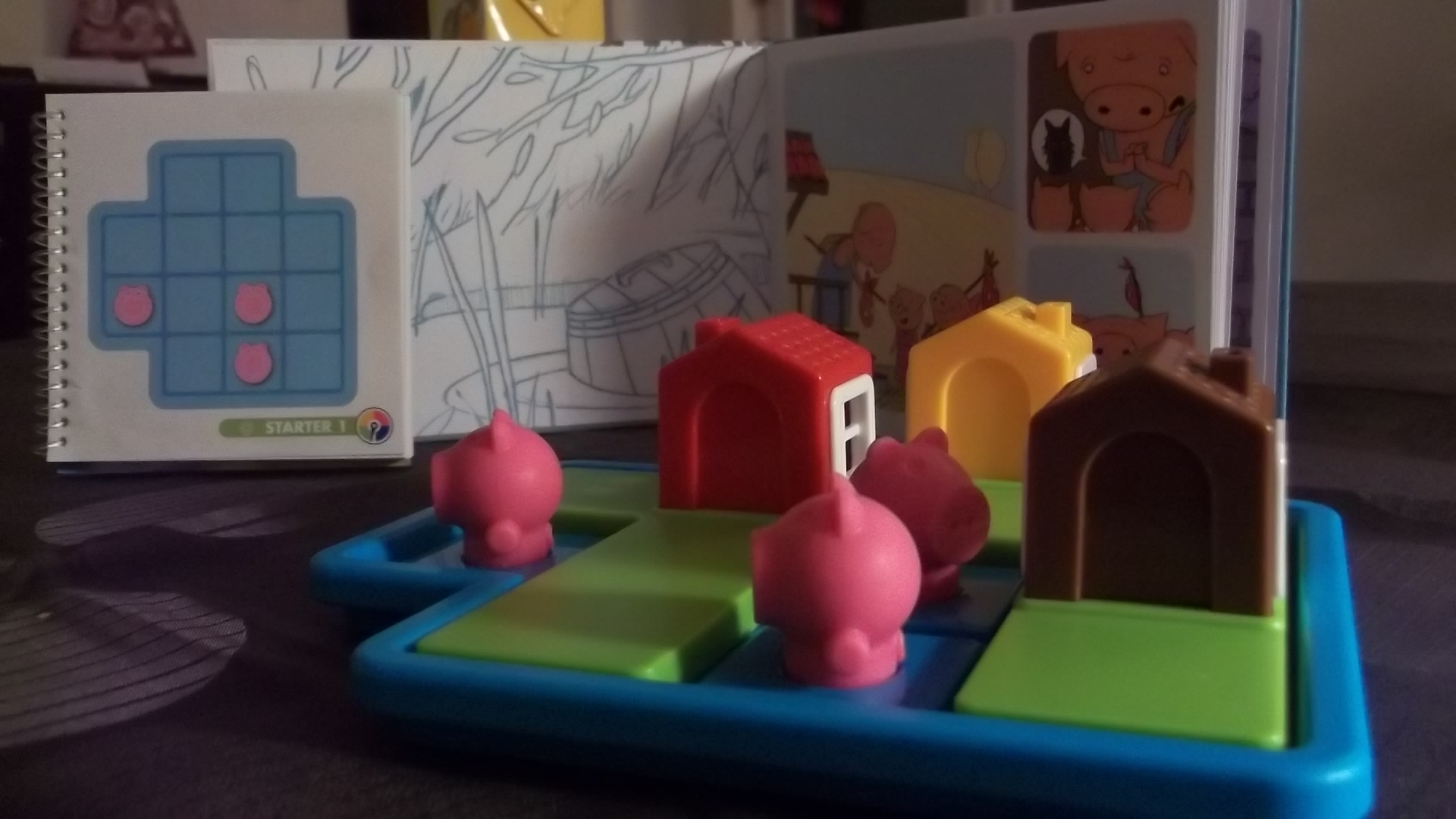 Les trois petits cochons, jeu de réflexion pour maternelle, CP et C.E.